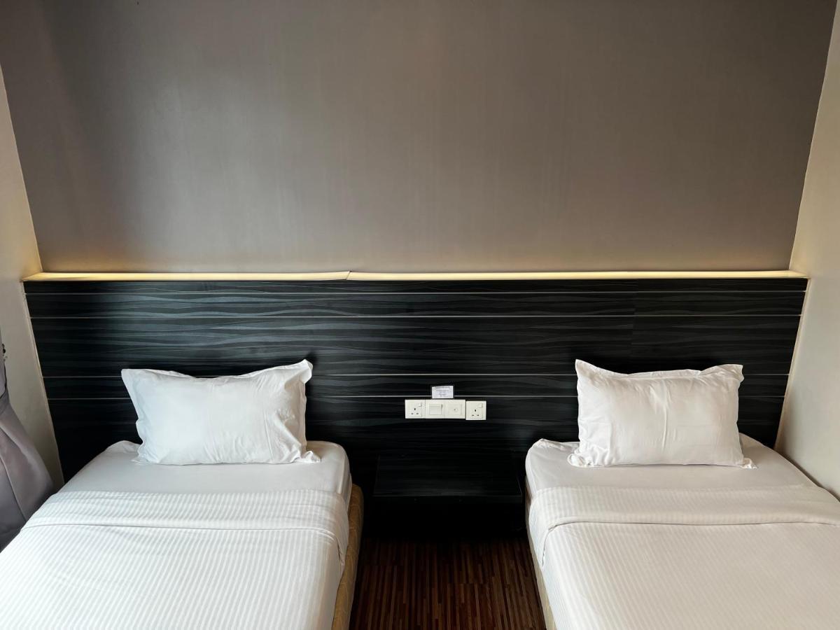 Signature Hotel Kuantan Exteriör bild