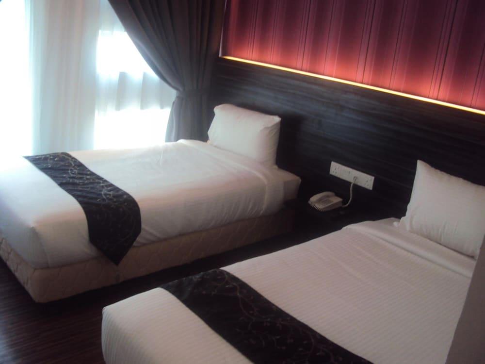 Signature Hotel Kuantan Exteriör bild