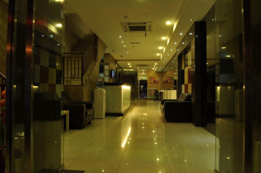 Signature Hotel Kuantan Exteriör bild