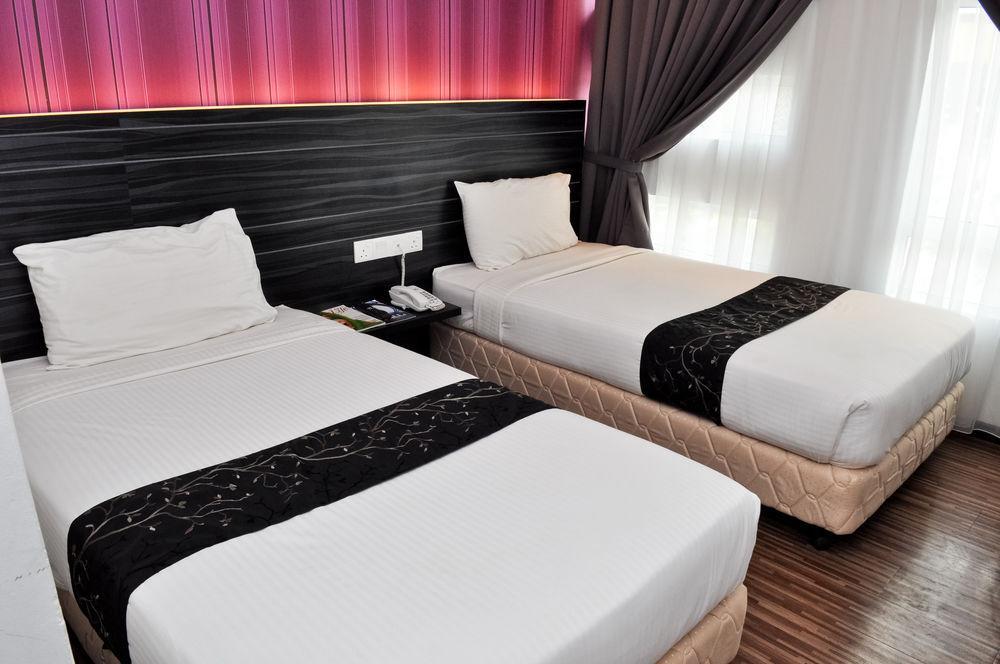 Signature Hotel Kuantan Exteriör bild