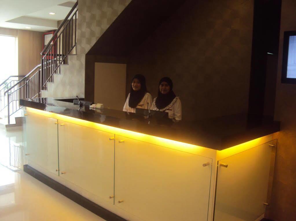 Signature Hotel Kuantan Exteriör bild